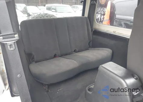 2005 Jeep Wrangler Sport z USA, uszkodzony, nr VIN 1J4FA49S15P316079